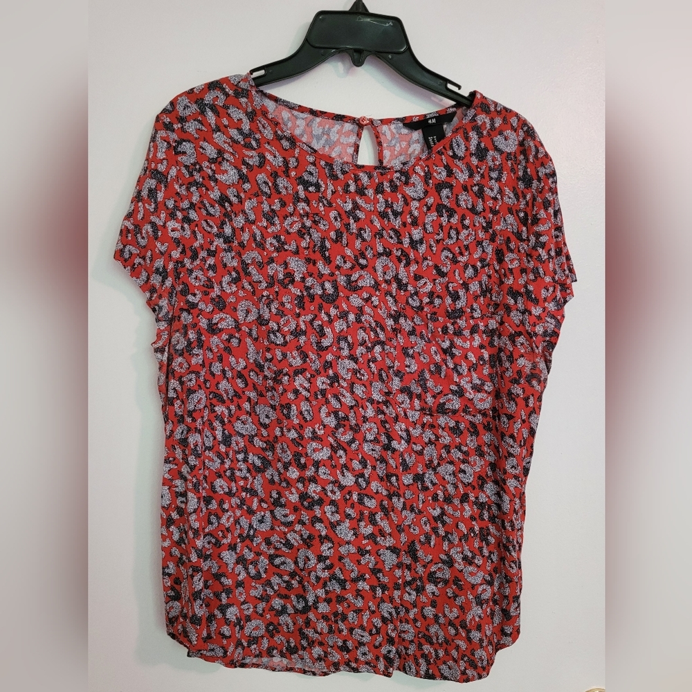 Size 14 - H&M red top